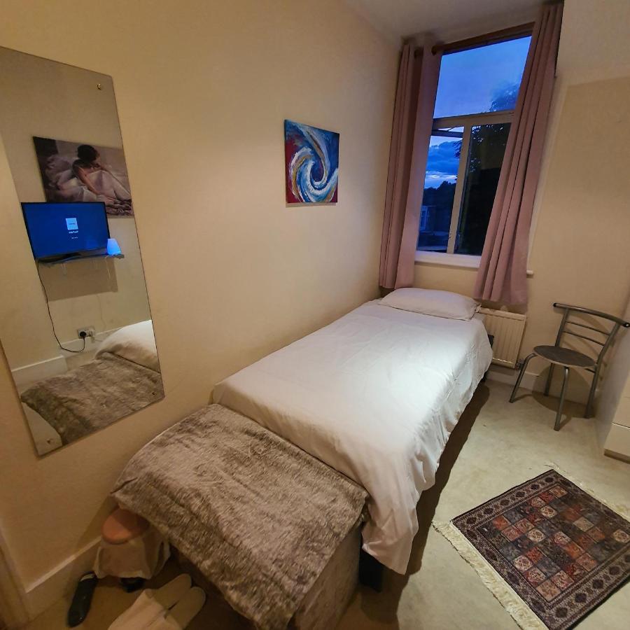 Monalisa Single Room Near Edgware Station Экстерьер фото