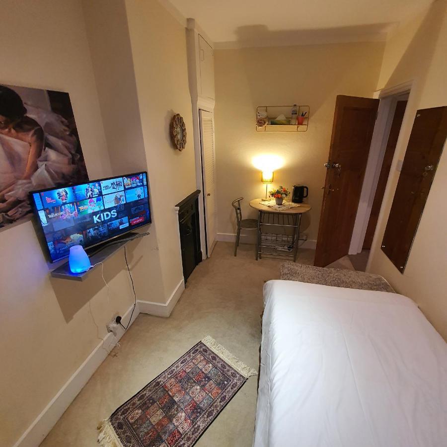 Monalisa Single Room Near Edgware Station Экстерьер фото